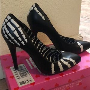 Grave Robber Point Heels - Iron Fist